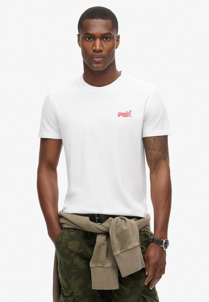 Streetwear Brand Essentials - T-shirt graphique essentiel Superdry, marque de